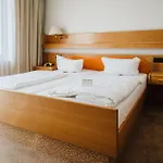 Savoy 3*