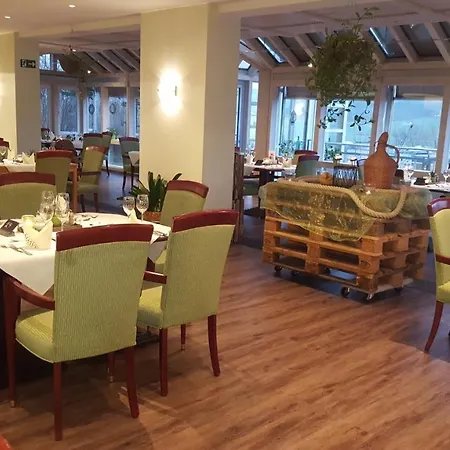 Savoy Hotel 3*