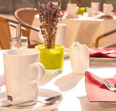 Hotel Savoy