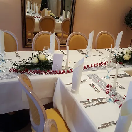 Savoy Hotel 3*