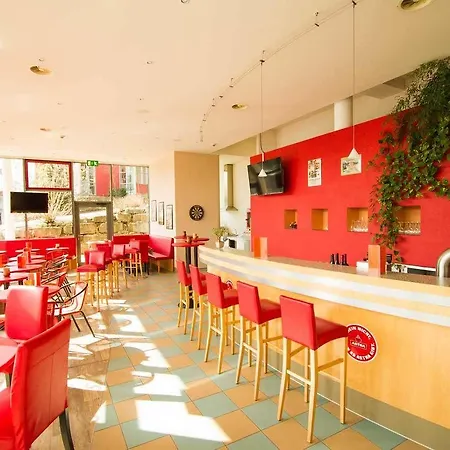 Savoy باد ميرغنثيم