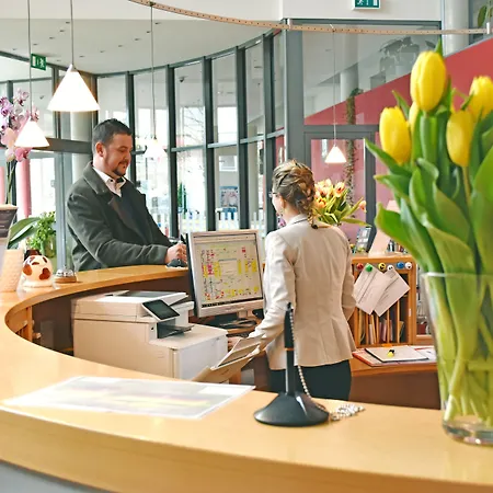 Savoy فندق باد ميرغنثيم